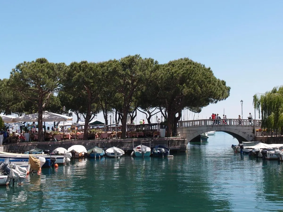 Eve House Gardalake Lonato Holiday home
