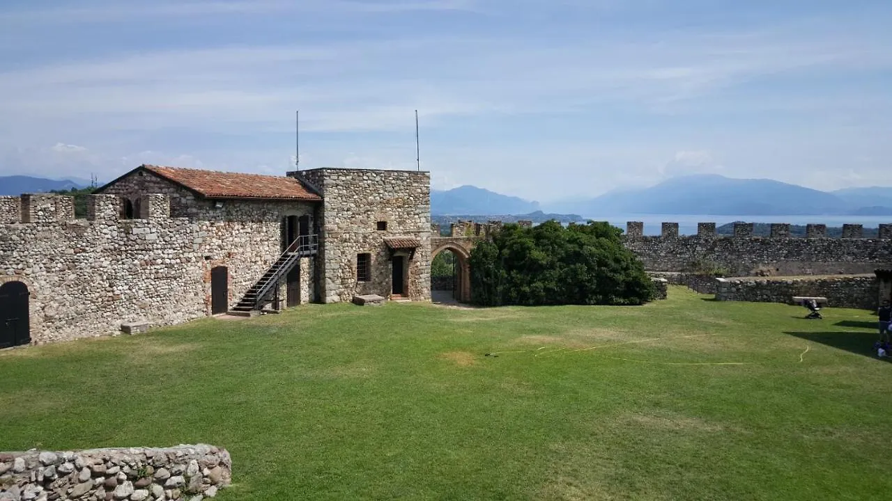Holiday home Eve House Gardalake Lonato
