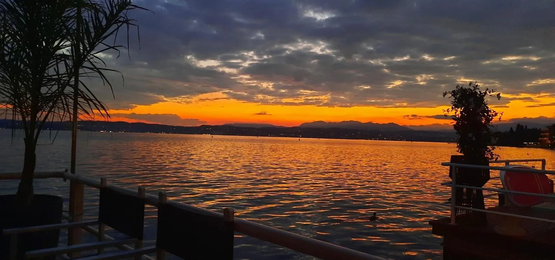 Eve House Gardalake Lonato 0*,