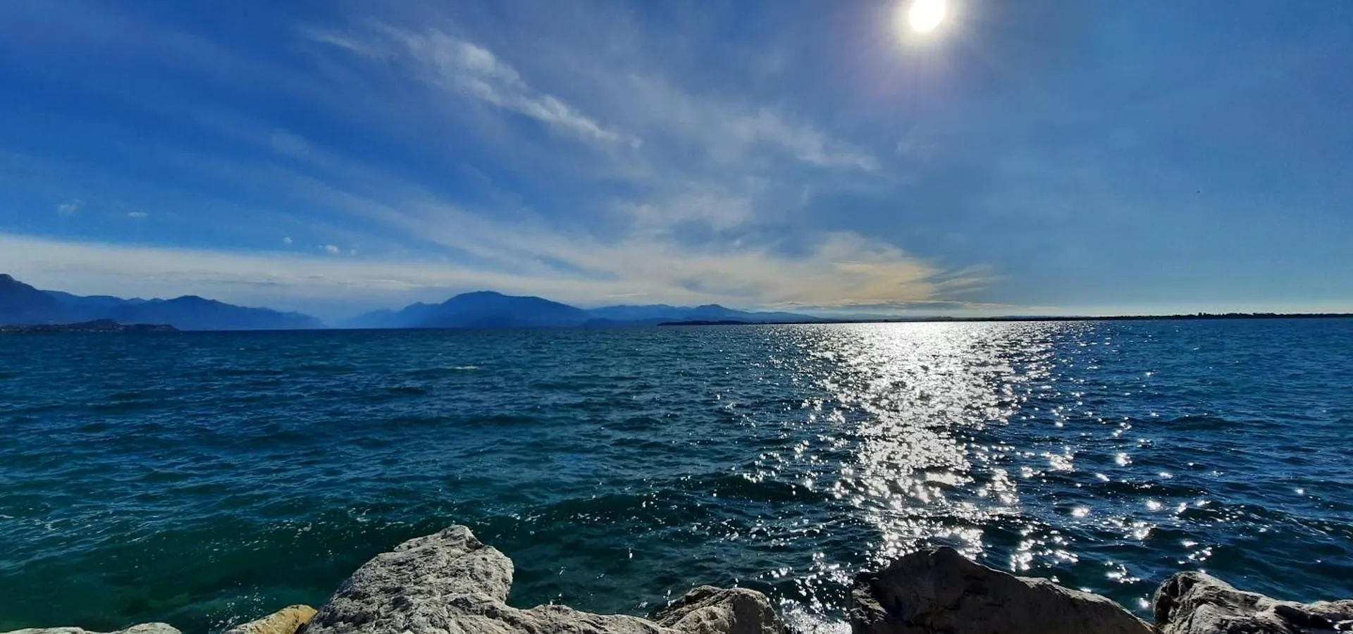 Eve House Gardalake Lonato Holiday home
