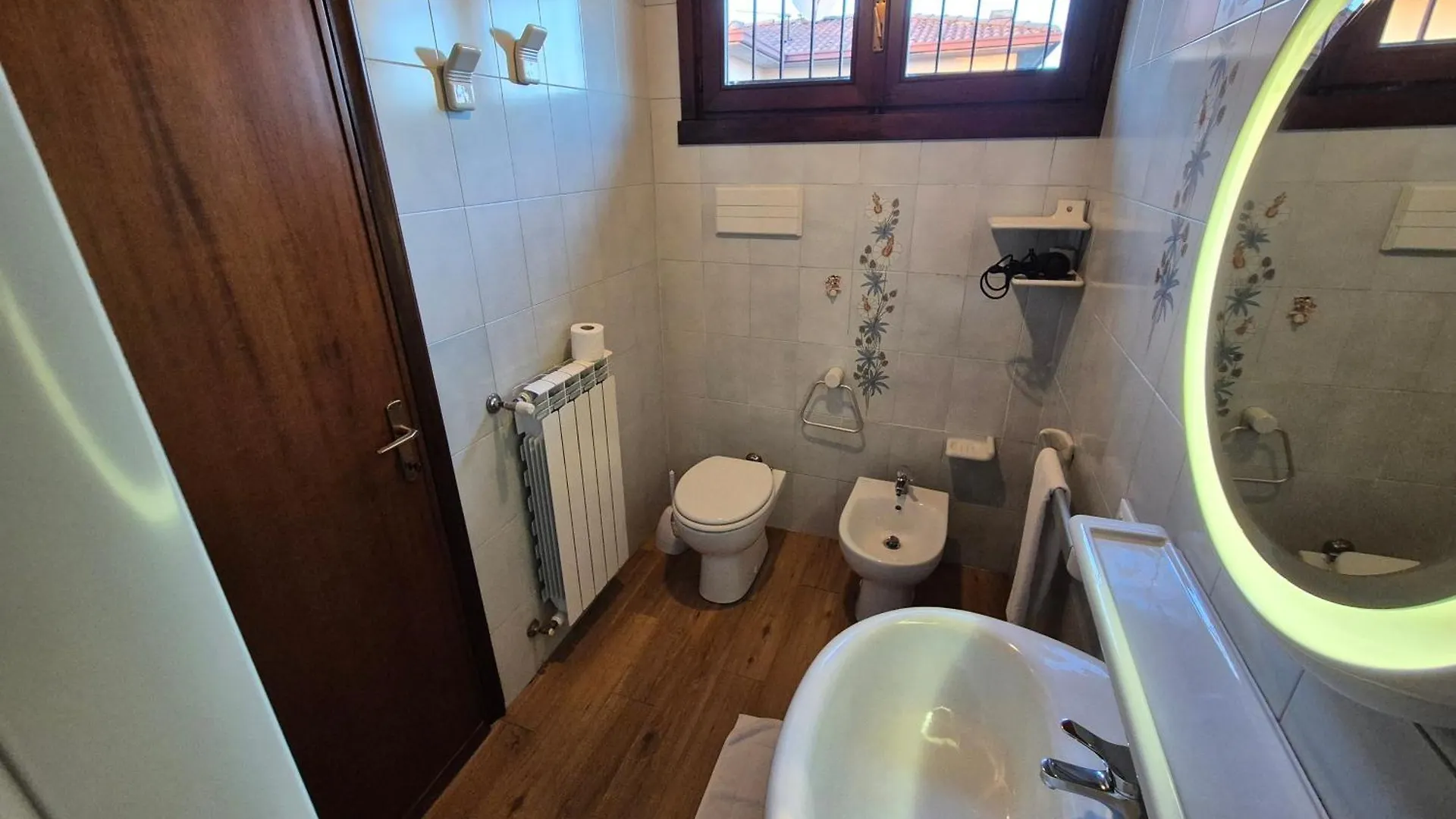 Eve House Gardalake Lonato Holiday home