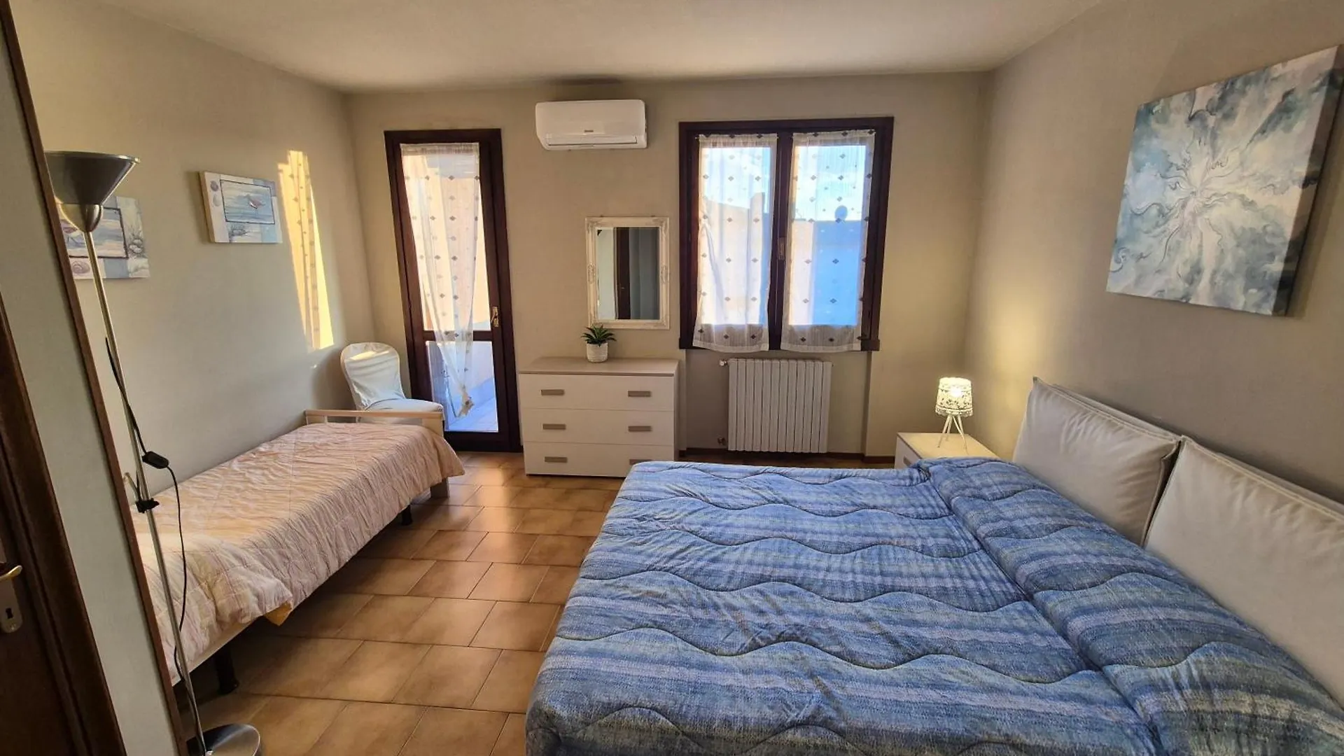 Eve House Gardalake Villa Lonato Italy