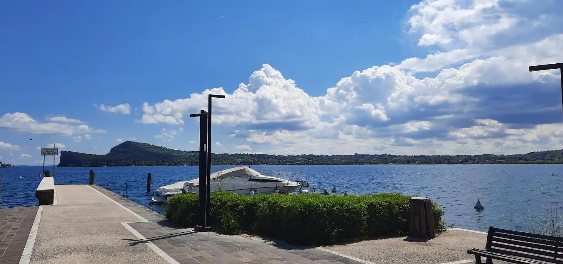 Eve House Gardalake Lonato Holiday home